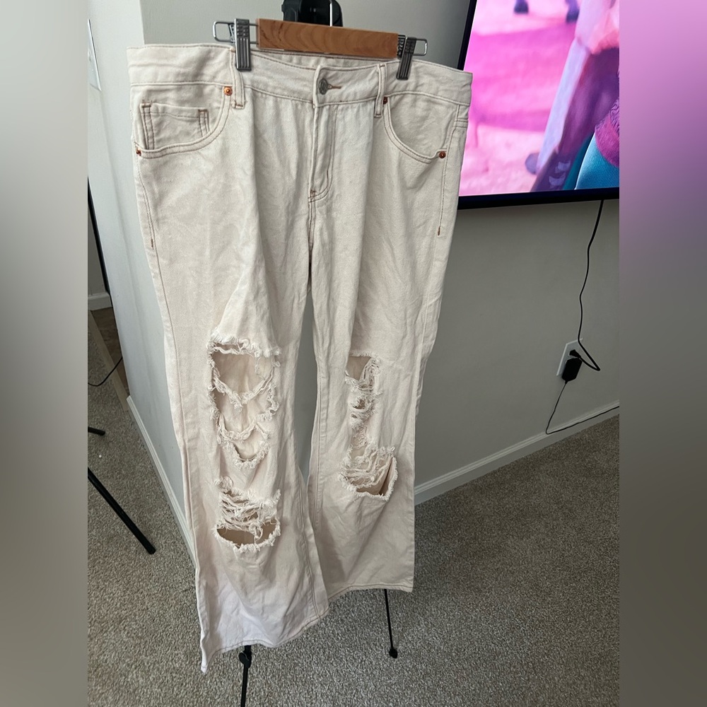 Cream Distressed Jeans